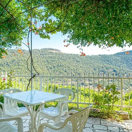 מלון Chrissafis 2*